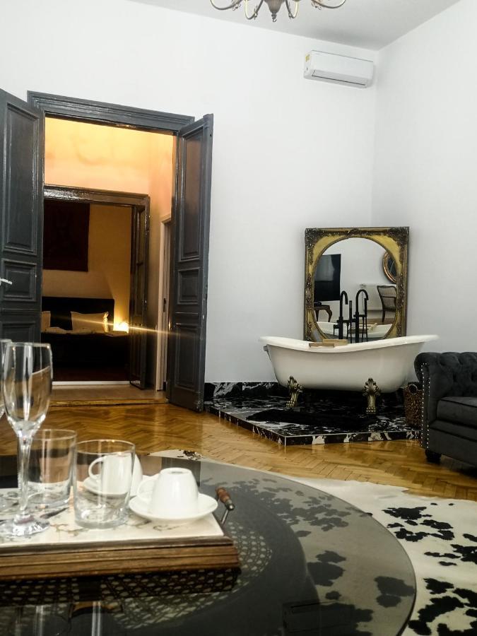 Apartmán Mansion Josephina Kluž Exteriér fotografie