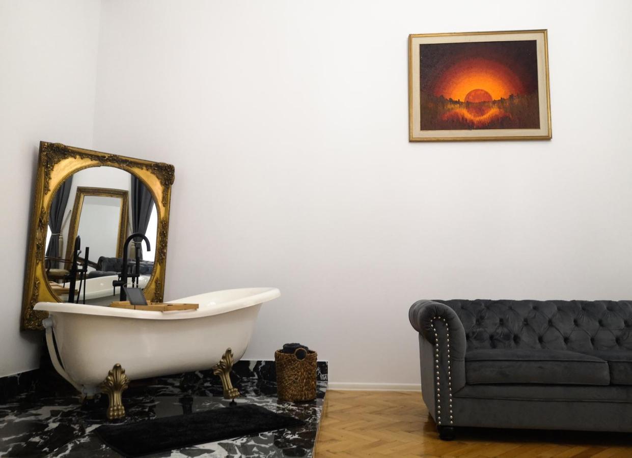Apartmán Mansion Josephina Kluž Exteriér fotografie